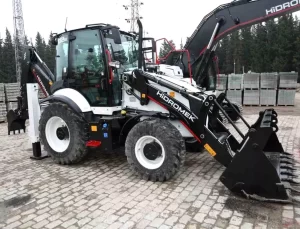 Gölcük Belediyesi Makine Parkını Güçlendiriyor