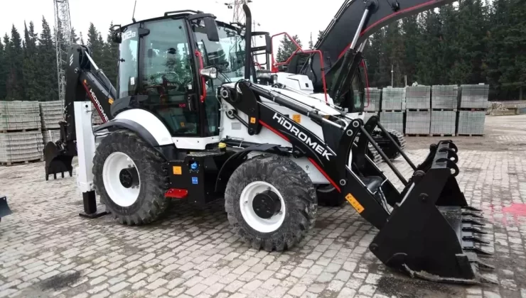 Gölcük Belediyesi Makine Parkını Güçlendiriyor