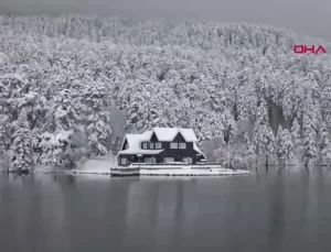 Gölcük Tabiat Parkı Karla Kaplandı