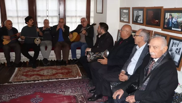 Gölhisar’da Yöresel Müzik Dinletisi