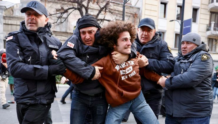 Gücistan’da sokaklar hareketli: Halk seçimin yenilenmesini istiyor