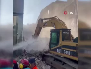 Güngören’de bina çökmesi: 2 gözaltı