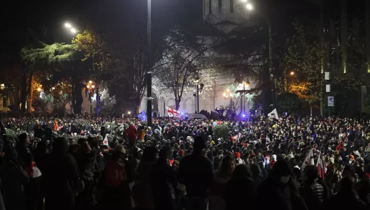 Gürcistan’da AB Müzakereleri Protesto Ediliyor