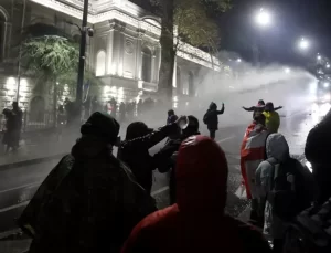 Gürcistan’da Hükümet Karşıtı Gösteriler