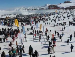 Hakkari terörle değil kış sporları ile anılıyor