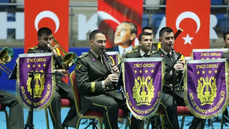 Hakkari’de Bando Konseri