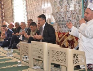 Hakkari’de PKK’nın 35 yıl önce katlettiği 28 sivil için mevlit okutuldu