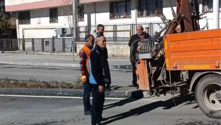 Hakkari’de Trafik Yönlendirme Levhaları Dikildi