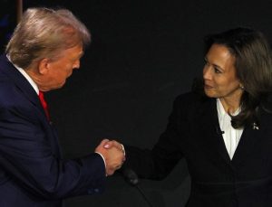 Harris ve Trump son kozlarını oynuyor