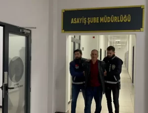 Hastanede Bıçaklı Saldırı: Bir Kişi Yaralandı, Saldırgan Tutuklandı