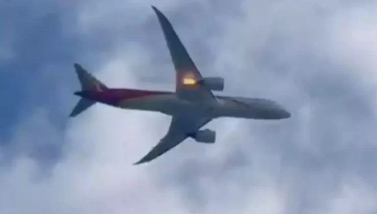 Havada korku dolu anlar: Yolcu uçağının motoru kuş çarpması sonucu alev aldı