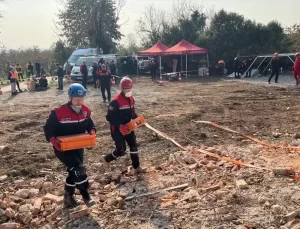 Hendek’te Deprem Tatbikatı Gerçekleştirildi