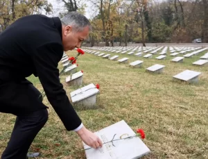 İçişleri Bakanı Ali Yerlikaya Macaristan’da Galiçya Türk Şehitliğini Ziyaret Etti