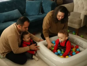 İkizlerin Zorlu Yoğun Bakım Süreci