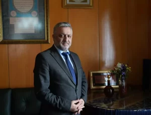 İmam Metin Eren’e Altın Madalya