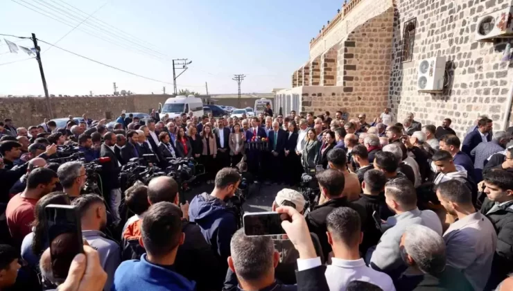 İmamoğlu ve Ahmet Türk’ten Birlik Mesajı: Yerel Yönetimlere Destek Ziyareti