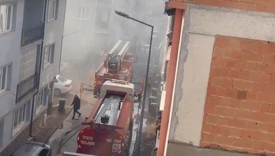 İnegöl’de çatı katında yangın paniği