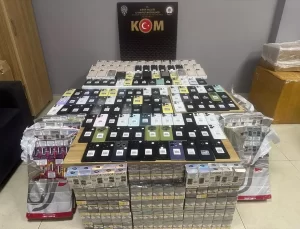 İnegöl’de Kaçak Telefon ve Sigara Operasyonu