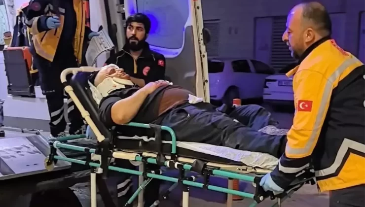 İnegöl’de Motosiklet ve Servis Minibüsü Kafa Kafaya Çarpıştı: 1 Ağır Yaralı