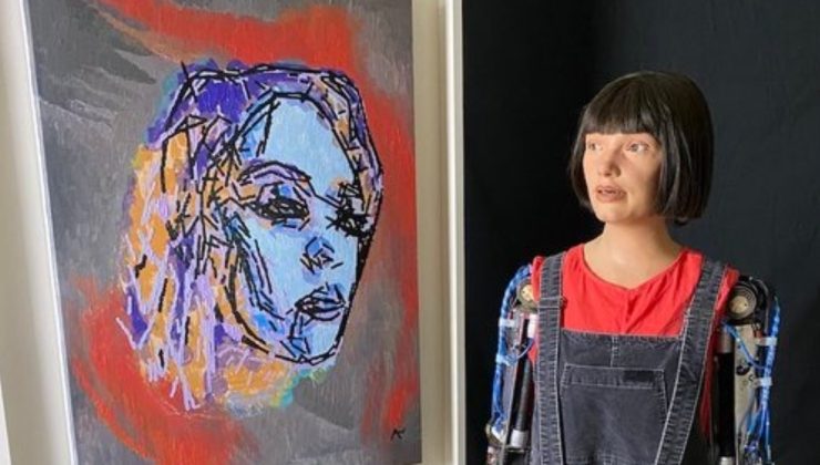 İnsansı robot tarafından çizilen ilk sanat eseri 1,32 milyon dolara satıldı