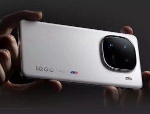 iQOO 13 akıllı telefon küresel pazara sunuldu