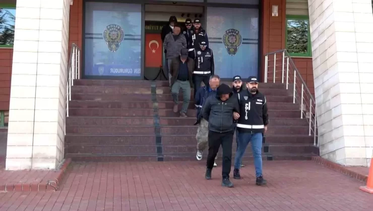 Isparta’da kaçak define arayan 5 kişi adliyeye sevk edildi