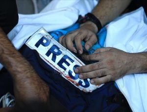 İsrail’in Gazze’de 1 yılda öldürdüğü gazeteci sayısı dünyada her sene öldürülenlerin 2 katı