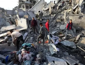 İsrail’in Gazze’ye Saldırısı: 30 Ölü