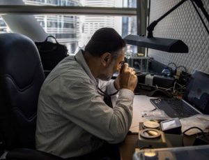 İsrail’in ‘kanlı elmas’ ticareti