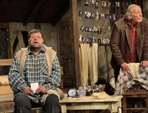 İstanbul Devlet Tiyatrolarının “Mumyalar” oyunu seyirciyle buluştu