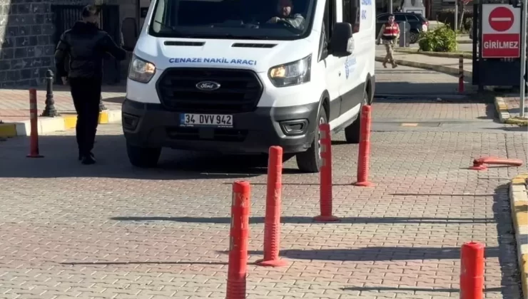 İstanbul’da Aile Katliamında Ölenlerin Cenazeleri Alındı