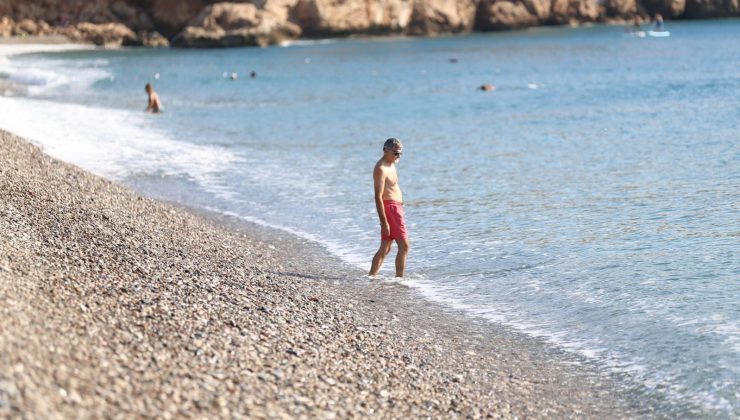İstanbul’da kış, Antalya’da yaz: Sahilde yoğunluk