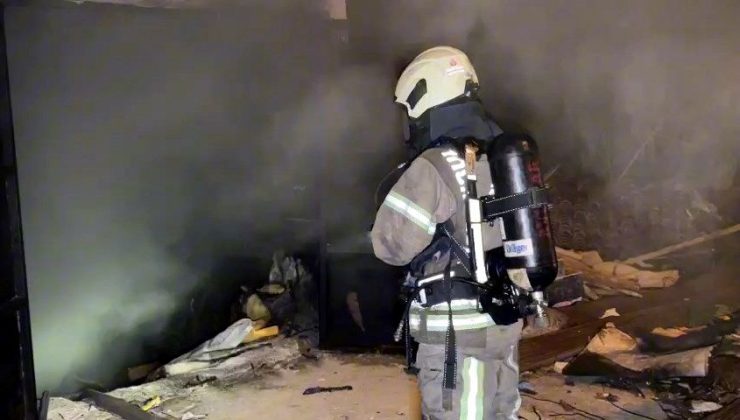 İstanbul’da yatak imalathanesinde yangın