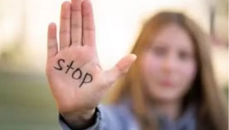 İtalya’da Kadına Yönelik Şiddet İçin Yürüyüş Düzenlendi