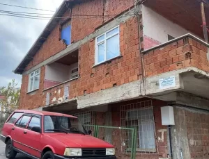 İzinli Çıkan Kocası Tarafından Öldürüldü