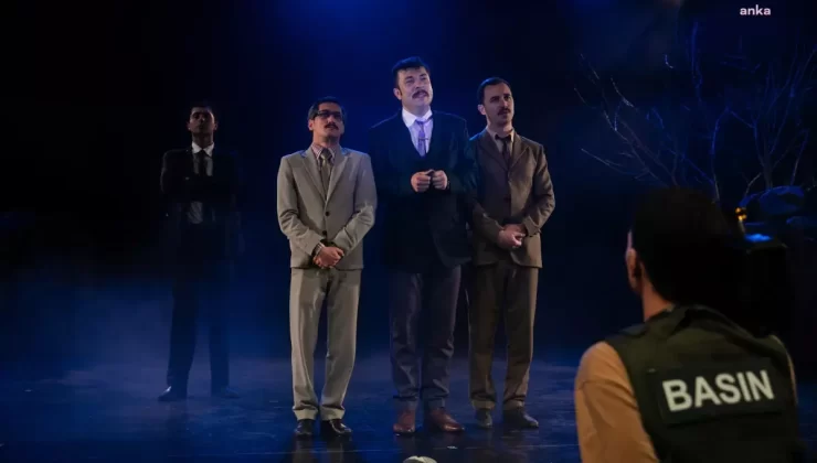 İzmir Şehir Tiyatroları, Direklerarası Seyirci Ödülleri’nde İki Ödül Kazandı