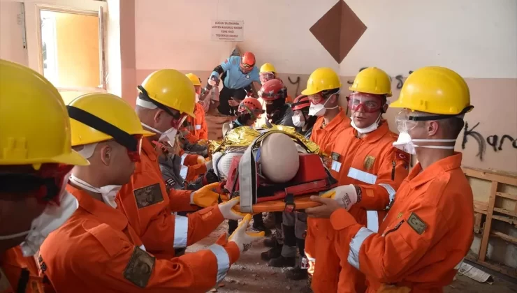 İzmir’de Saha Tatbikatı Gerçekleştirildi