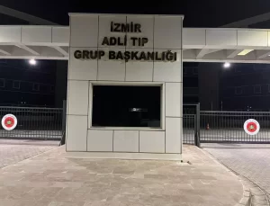 İzmir’de Üvey Baba Bıçaklanarak Öldürüldü