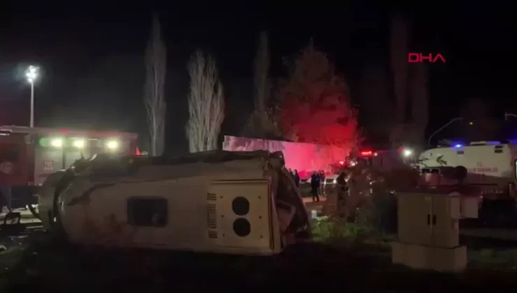 İZMİR’de zincirleme trafik kazası; 2 ölü, 7 yaralı