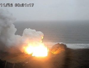 Japonya’da korku dolu anlar: Roket motoru test sırasında patladı