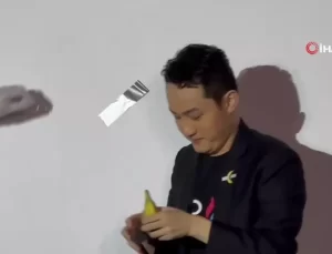 Justin Sun Dünyanın En Pahalı Muzunu Yedi