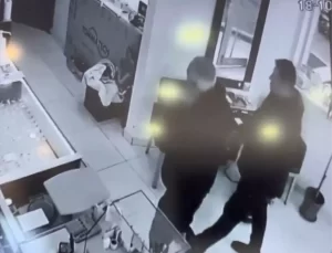 Kadıköy’de Kuyumcu Soygunu: İki Şüpheli Tutuklandı