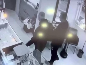 Kadıköy’de Kuyumcuya Soğuk Darbe