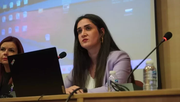 Kadına Şiddet Paneli Düzenlendi