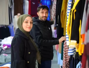 Kahramanmaraş’ta depremzede çiftler “Aile Gençlik Fonu” ile yuva kurdu