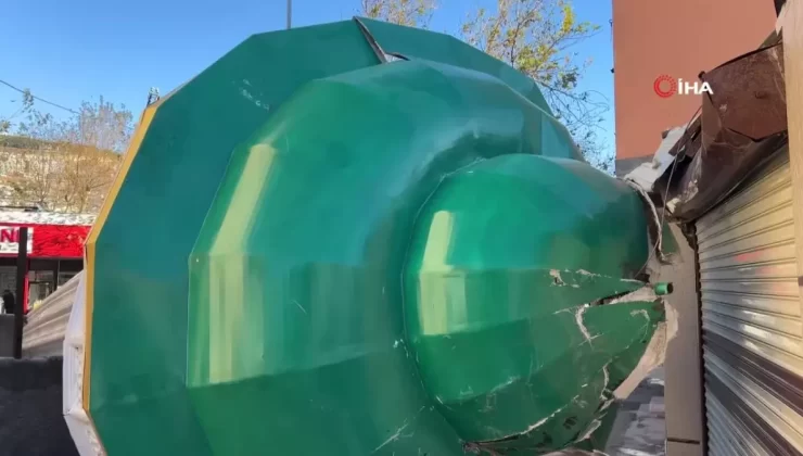 Kahramanmaraş’ta Şiddetli Fırtına 315 Ağaç Devirdi