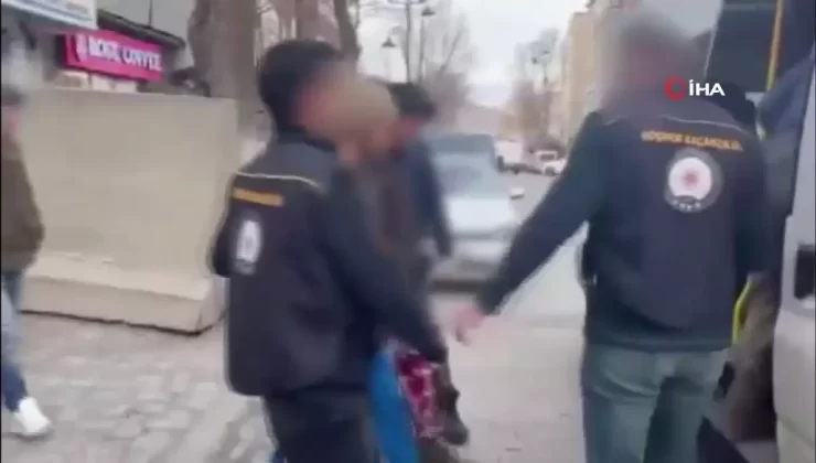 KALKAN-31 Operasyonu: 43 Kaçakçı ve 1298 Göçmen Yakalandı