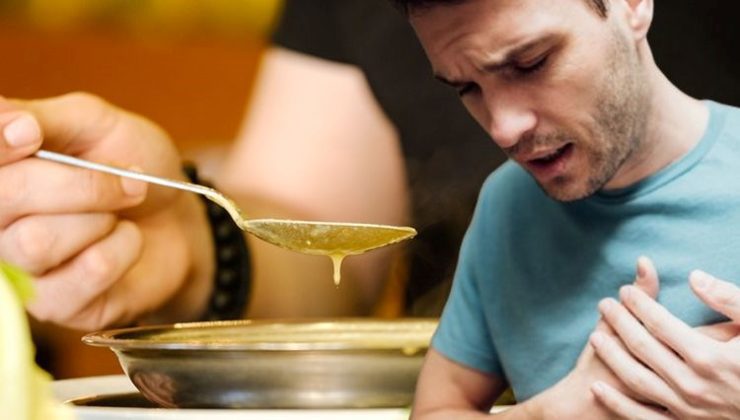 Kalp doktoru “asla yemem” diyerek açıkladı: Kalp krizine neden oluyor, felç riskini artırıyor