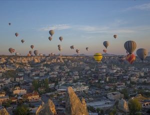 Kapadokya’da 10 ayda 675 bin kişi sıcak hava balonuyla havalandı