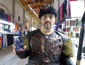 Kapalı Çarşı’nın Neşesi: Emre Kala